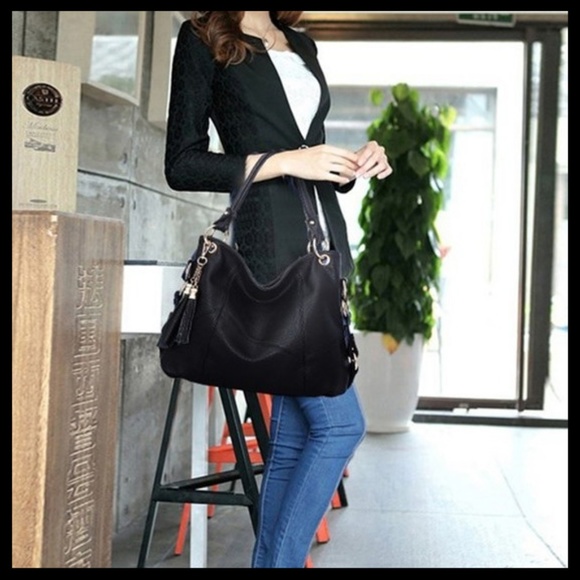 NEW ELVA Hobo Shoulder Bag - Picture 3 of 8